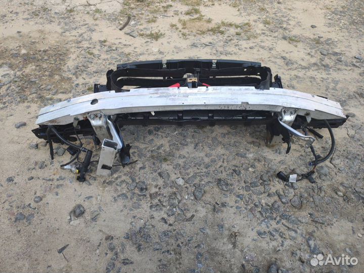 Передняя панель (телевизор) BMW 5 F10/F11/GT F07