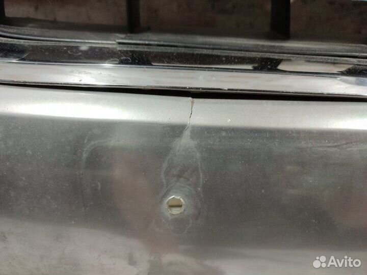 Решетка радиатора Volkswagen Touareg 2203-2010