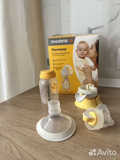 Молокоотсос medela ручной