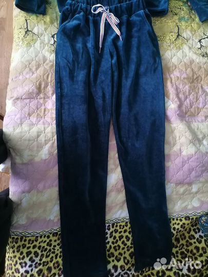 Спортивный костюм женский новый размер 44-46