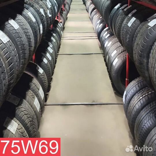 Bridgestone Blizzak DM-V1 215/60 R17 M