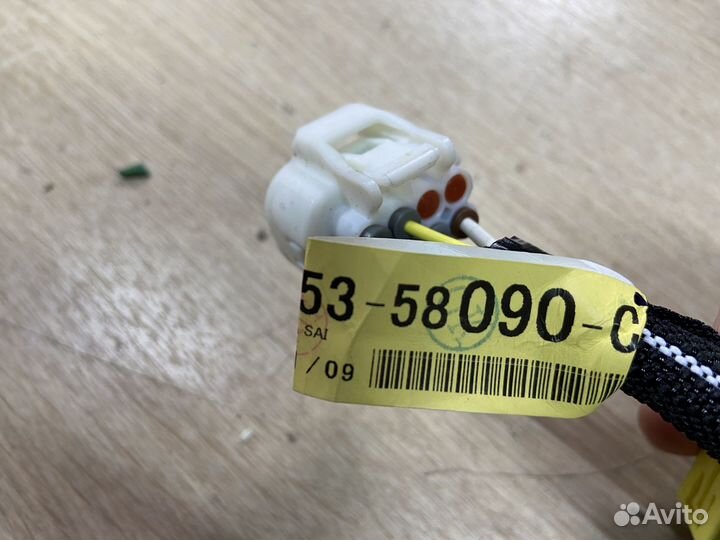 Проводка задней правой двери Toyota Alphard 3