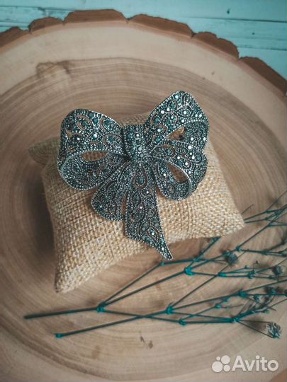 Брошь праздничный бант