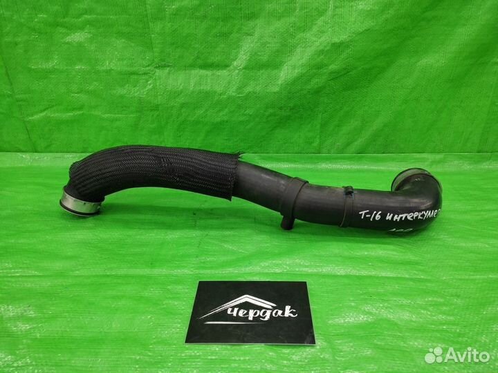 Патрубок интеркулера лев 5.0 TDI AYH Touareg 02-10