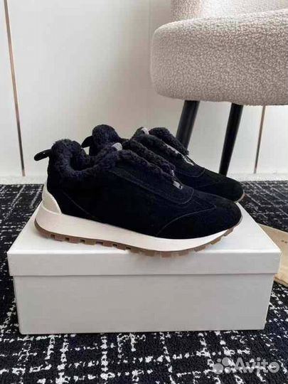 Кроссовки с мехом brunello