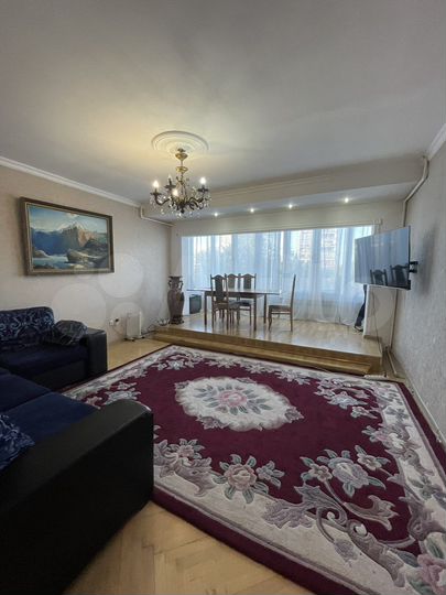2-к. квартира, 100 м², 4/13 эт.