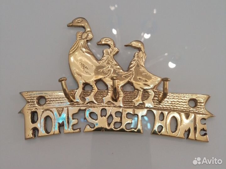 Вешалка ключница латунь новая 