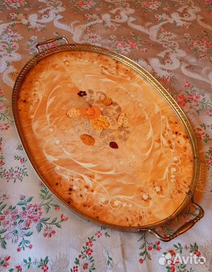 Старинный поднос маркетри
