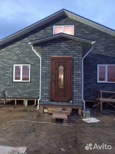 Бригада строителей