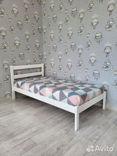 Детская кровать из массива березы