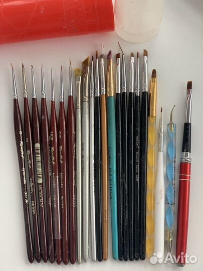 Кисти для маникюра