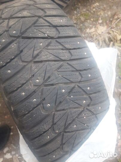 Rotalla S220 215/55 R17 98