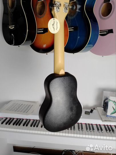 Подписная укулеле Алены Швец, сопрано, Travel