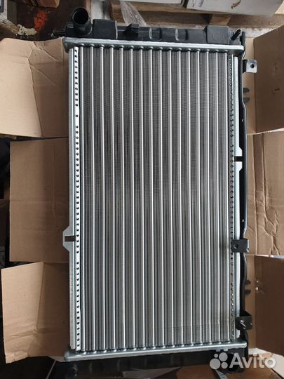 Радиатор охлаждения на а/м LADA (ваз)