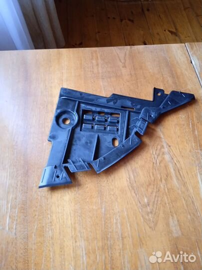 Правый нижний пыльник, renault2, sandero2