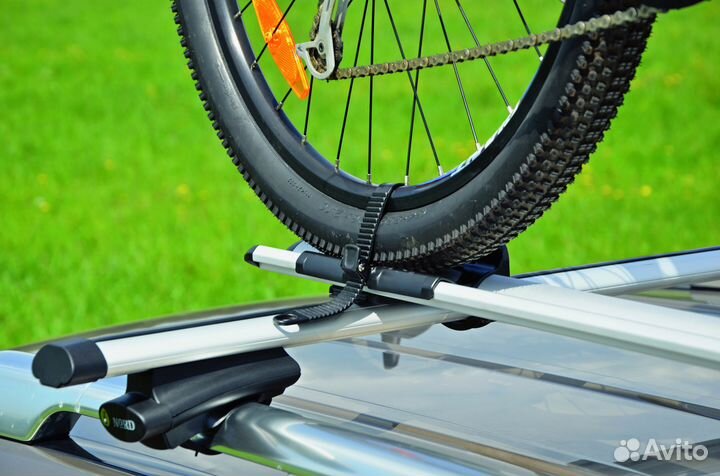 Велокрепление LUX master на крышу автомобиля