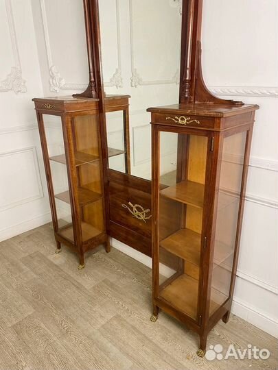 Антикварное зеркало с витринами Ампир