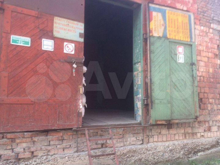 Склад, 251 м²