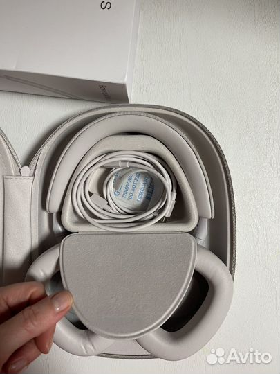 Беспроводные наушники Bowers & Wilkins