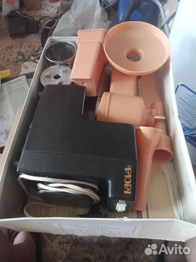 Электромясорубка бытовая шнековая рабочая