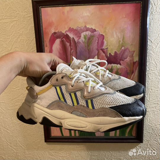Кроссовки Adidas ozweego