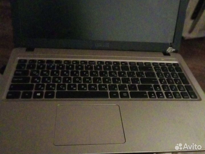 Ноутбук asus