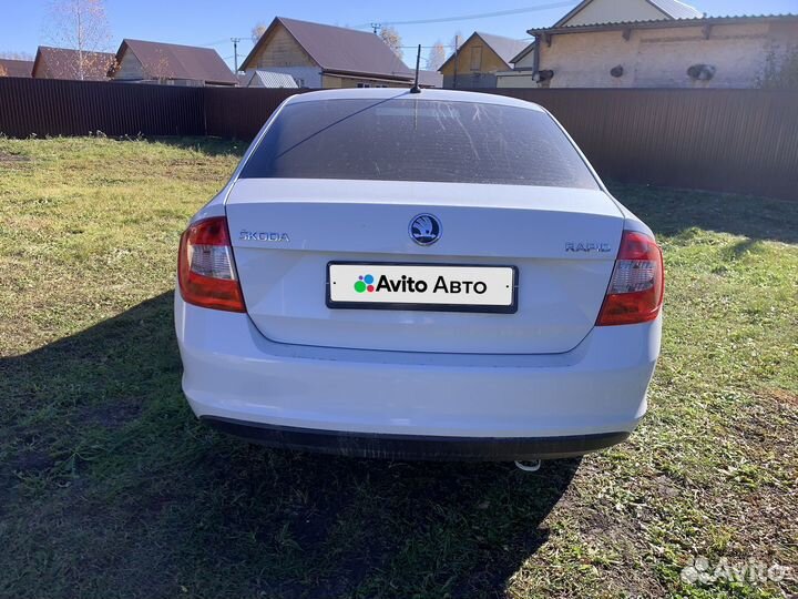 Skoda Rapid 1.6 МТ, 2016, 215 000 км
