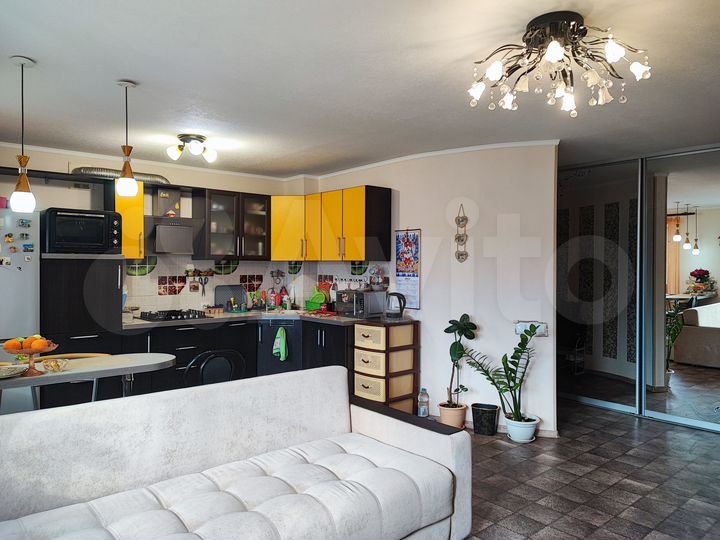 3-к. квартира, 73,6 м², 4/10 эт.