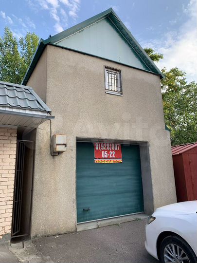 Гараж, > 30 м²