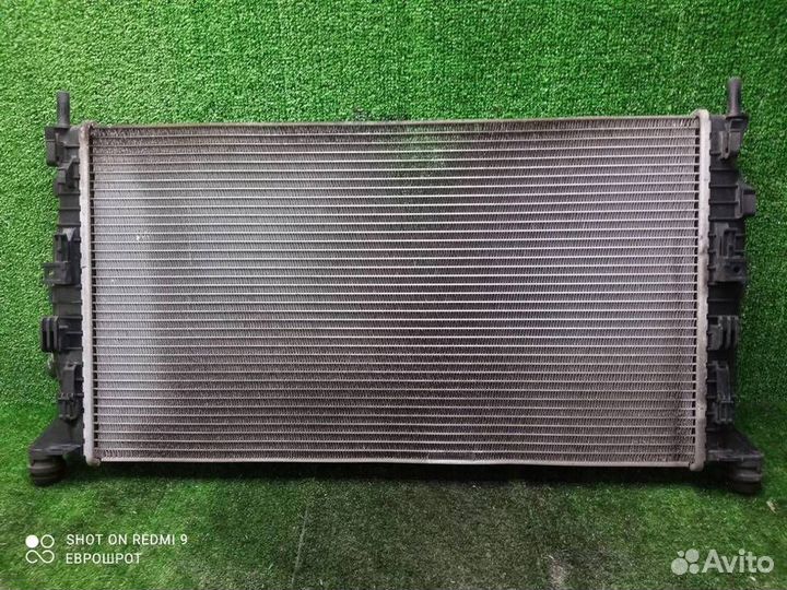Радиатор охлаждения Ford Focus 2 (2005-2011)