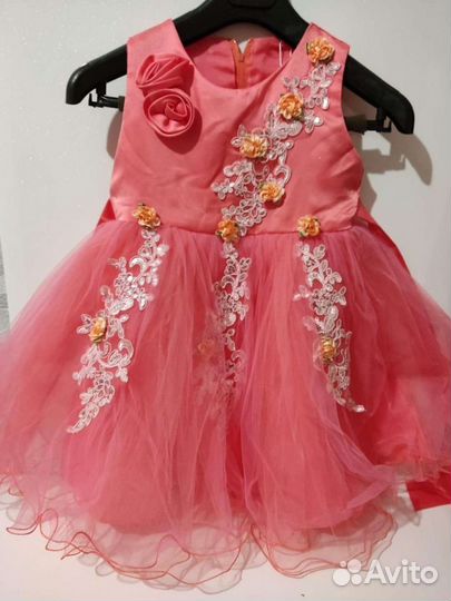 Платье для девочки новое