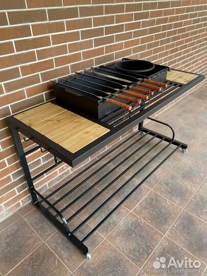 Стол для мангала со столиками и дровником