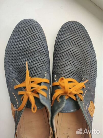 Тенниски (кеды, полу ботинки, туфли)