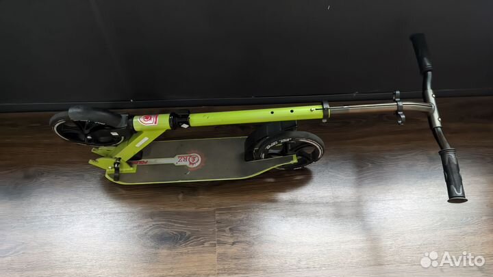 Самокат ORZ 200 зеленый