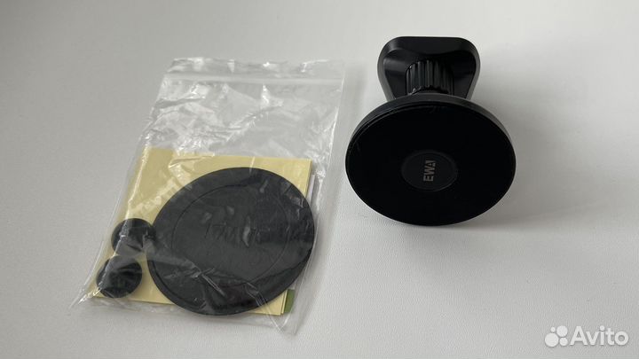 Держатель автомобильный для iPhone с MagSafe