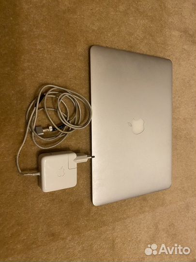 Apple MacBook Air 13' i7/8gb/SSD 256gb (Z0ND000M3)