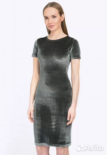 Платье новое бархатное Emka 46