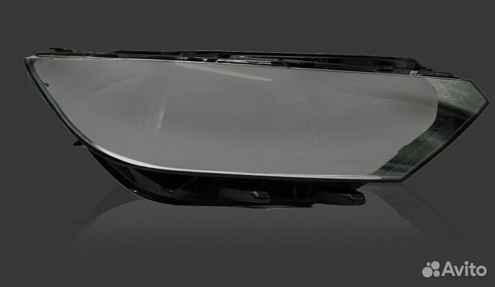 Левое правое стекло фары Volkswagen Passat B8 2015