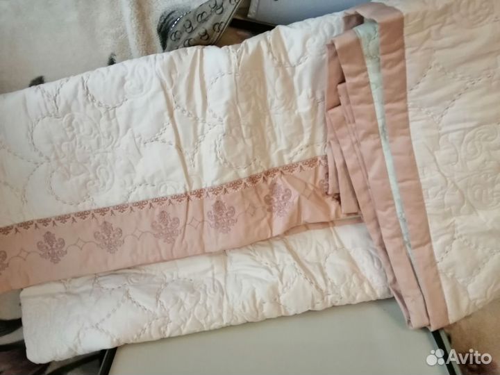 Покрывало с наволочками