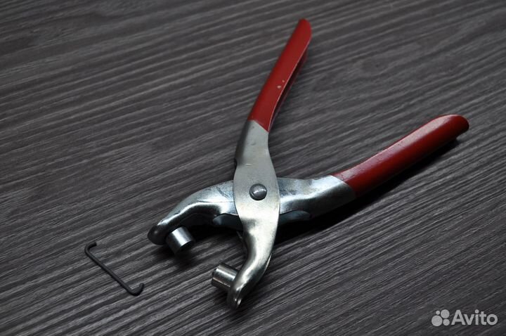 Пресс для люверсов ручной