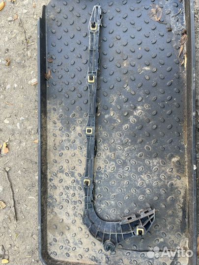 Крепление бампера lexus gs300