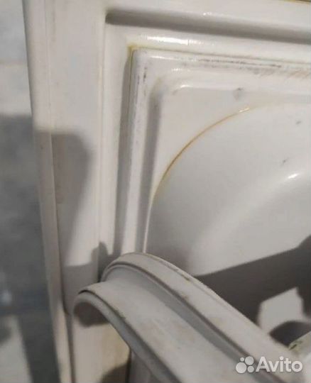 Уплотнитель для холодильника Атлант