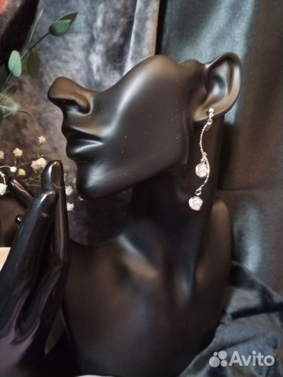 Серьги бижутерия с камнями