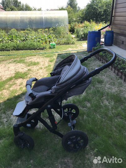 Детская коляски 3 в 1