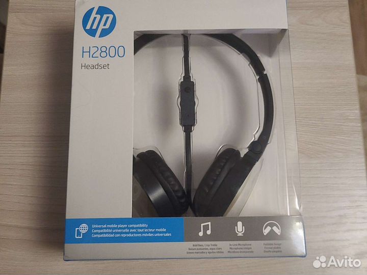 Наушники с микрофоном