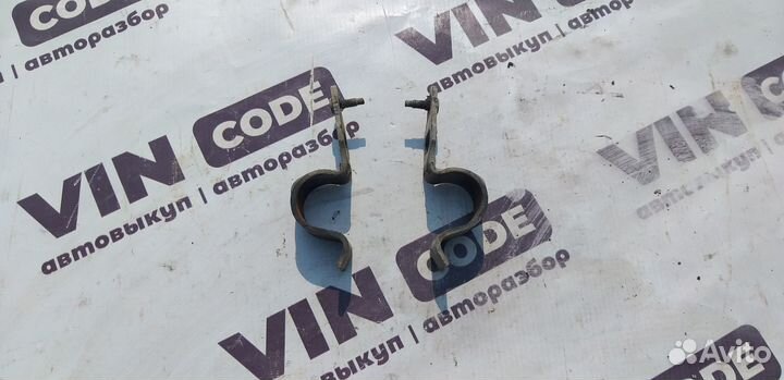 Кронштейн переднего стабилизатора Nissan Almera