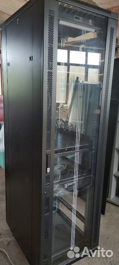 Шкаф монтажный телекоммуникационный Cabeus