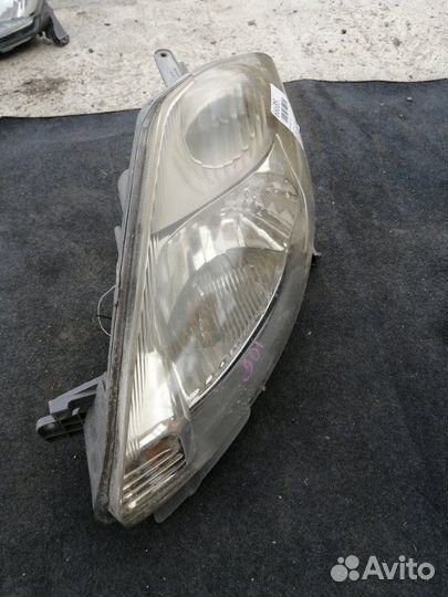 Фара левая Toyota Passo KGC10