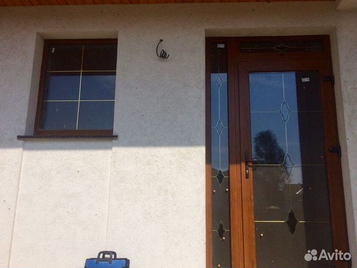 Двери окна коричневые под дерево