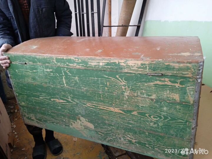 Сундук старинный